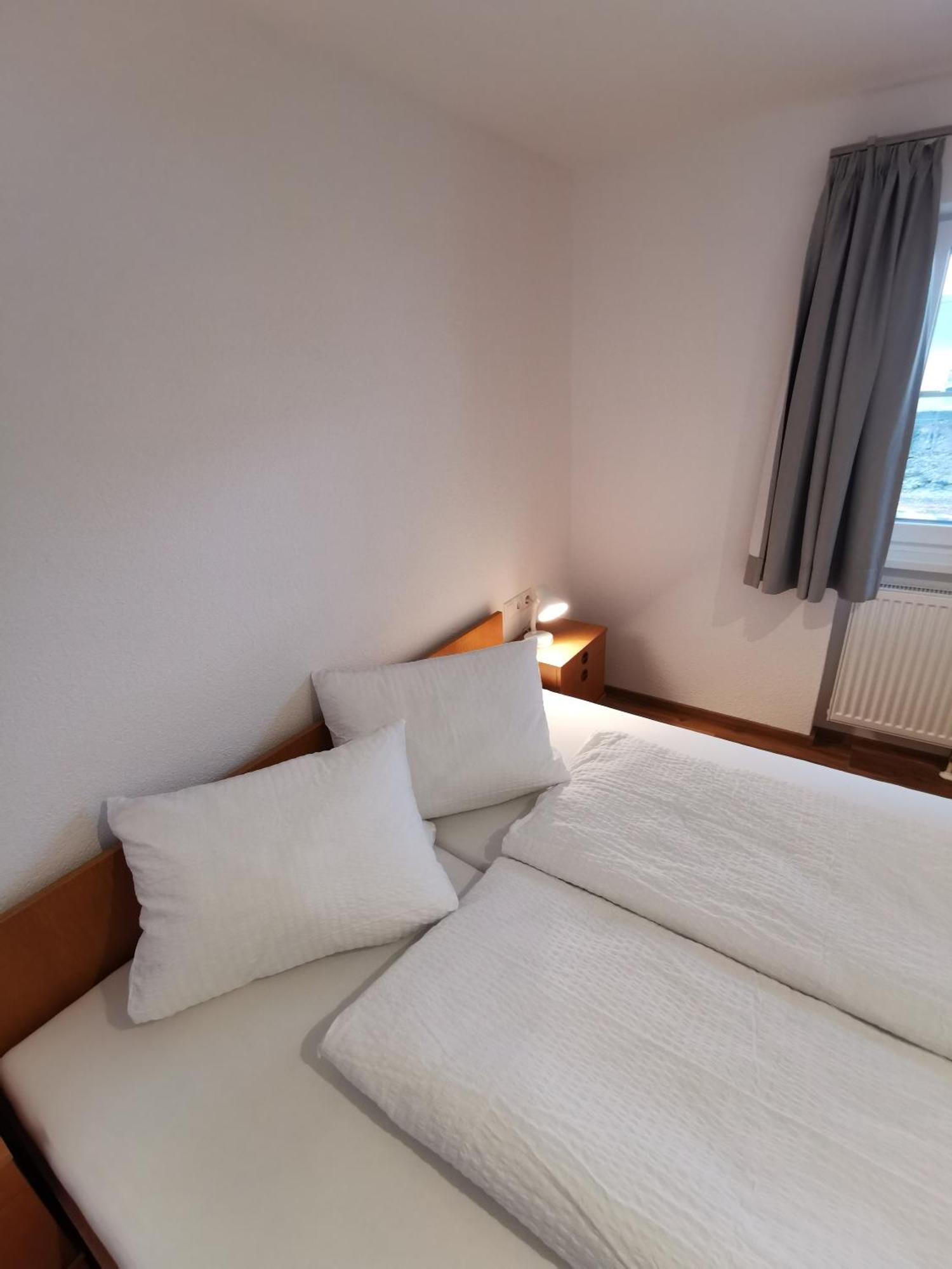 Apartments Haus Schoen - Preise Inclusive Pitztal Sommer Card Йерценс Номер фото